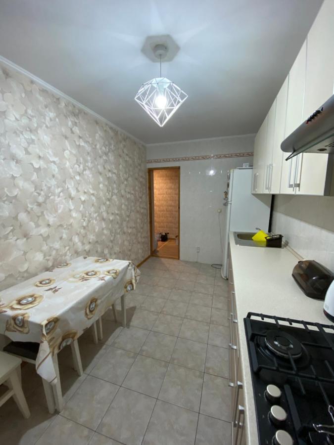 Затишна 2-Х Кімнатна Квартира - Дім Kamianets-Podilskyi Exterior foto